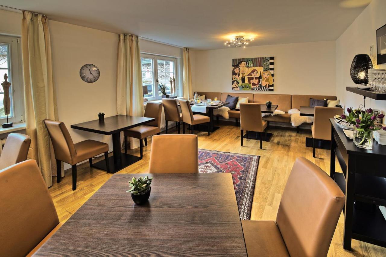 Weingut & Gaestehaus Christoph Cluesserath Trittenheim Kültér fotó
